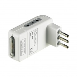 Adattatore corner 2 x 2p+t + salvaf. colore bianco