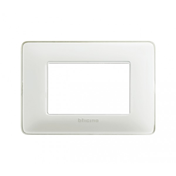 Placca 3 moduli matix bticino in tecnopolimero am4803cbn ghiaccio