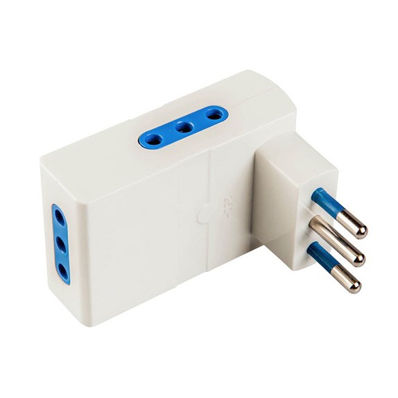 Adattatore "salvaspazio" con spina 10a 2p+t e 3 pr