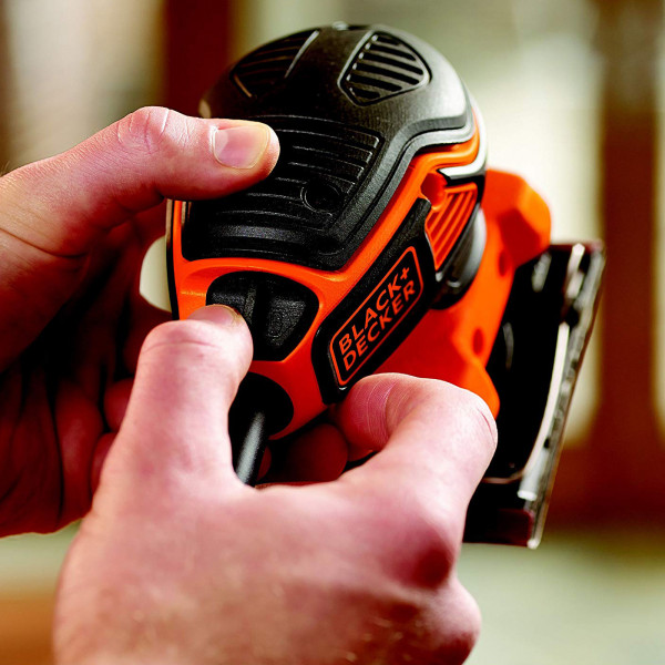 Levigatrice orbitale 220 w 114x114 mm - ka450 black &amp; decker + accessori