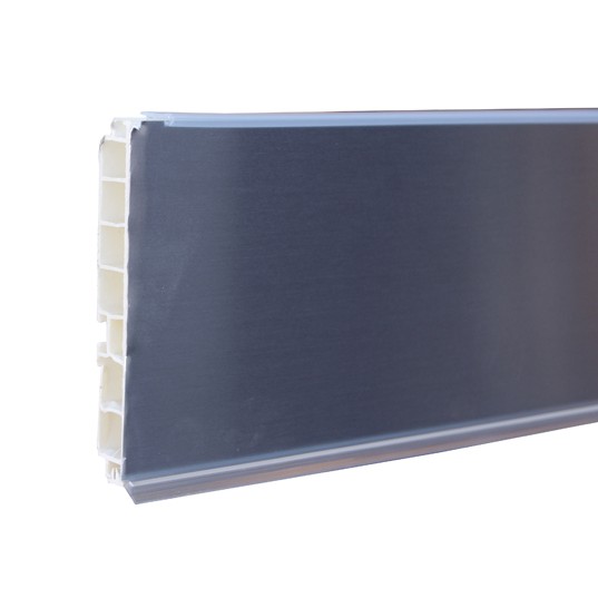Zoccolo per cucina in PVC finitura alluminio satinato h 100 mm 4 mt