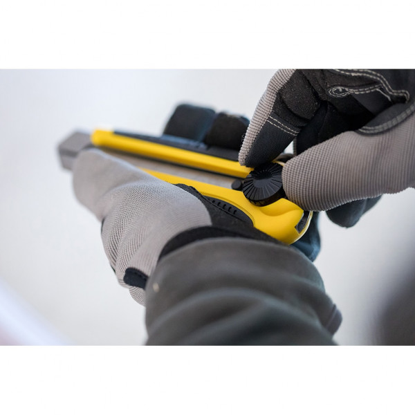 Cutter acciaio bimateriale lama 25 mm l. 180 mm stanley 1-10-425