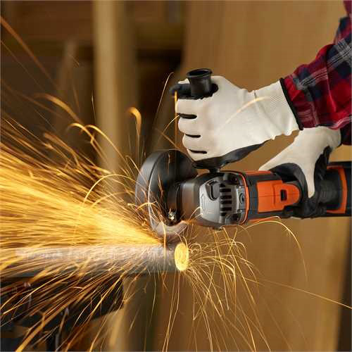 Smerigliatrice angolare a batteria 18 v 4,0 ah - 125 mm bcg720m1-qw black+decker