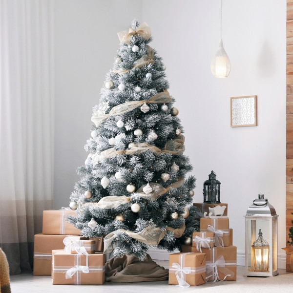 Albero di Natale innevato h 210 cm effetto realistico e folto Comet