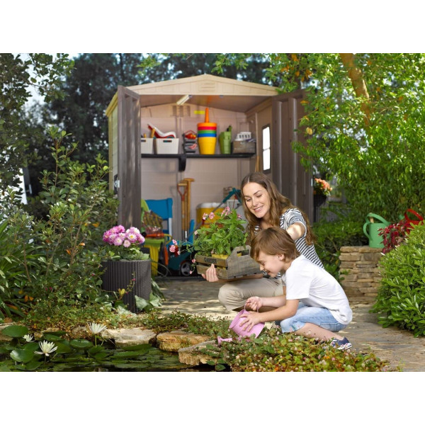 Casetta da giardino Keter Factor 6x6 in polipropilene rinforzato con finestre laterali beige K209872