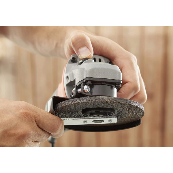 Smerigliatrice angolare 710w Black+Decker BEG010-QS  diametro del disco 115mm