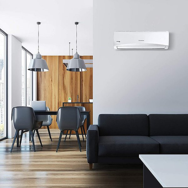 Climatizzatore Ariston 9000 BTU PRIOS monosplit Wi-fi ready (kit non incluso)