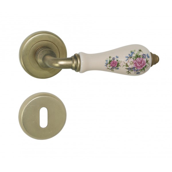 Man. marta r/b ton d.50 old brass por av bouq rosa